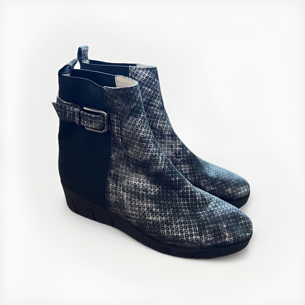 Amalfi By‎ Rangoni Womens 9M Black Pattern Leather Wedge Ankle Boots Italy